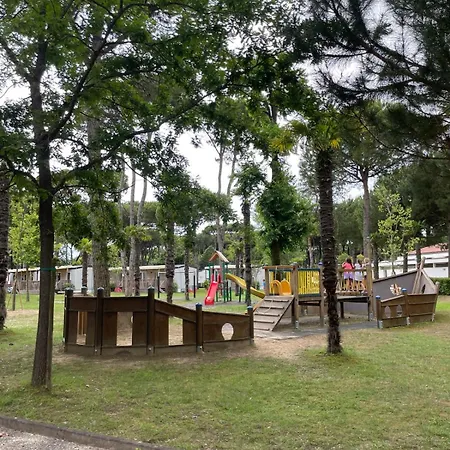 Happy Camp Mobile Homes In Laguna Village 3* カオルレ